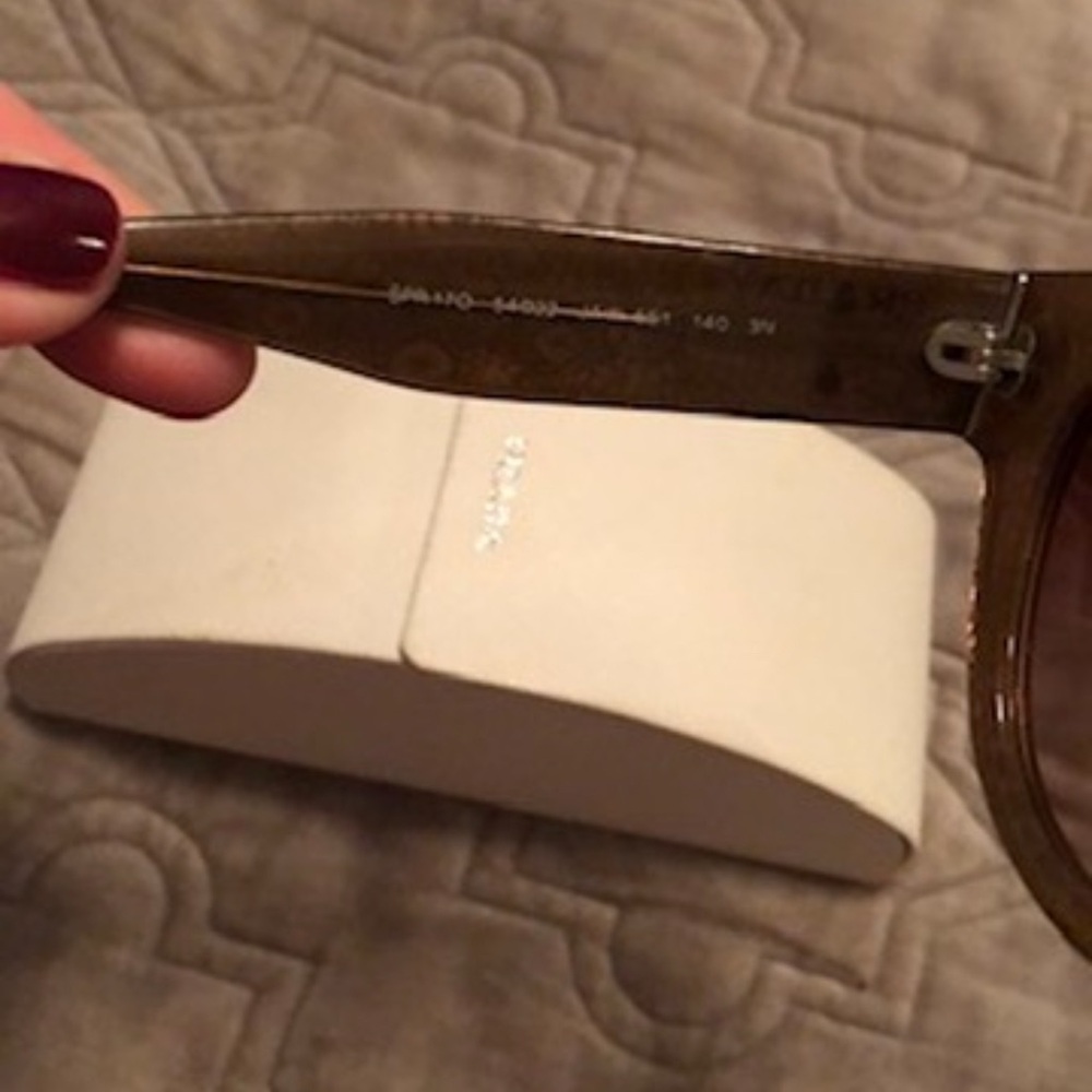 Prada Brown Cat-Eye Sunglasses with Gradient Lenses - Picture 4 of 6
